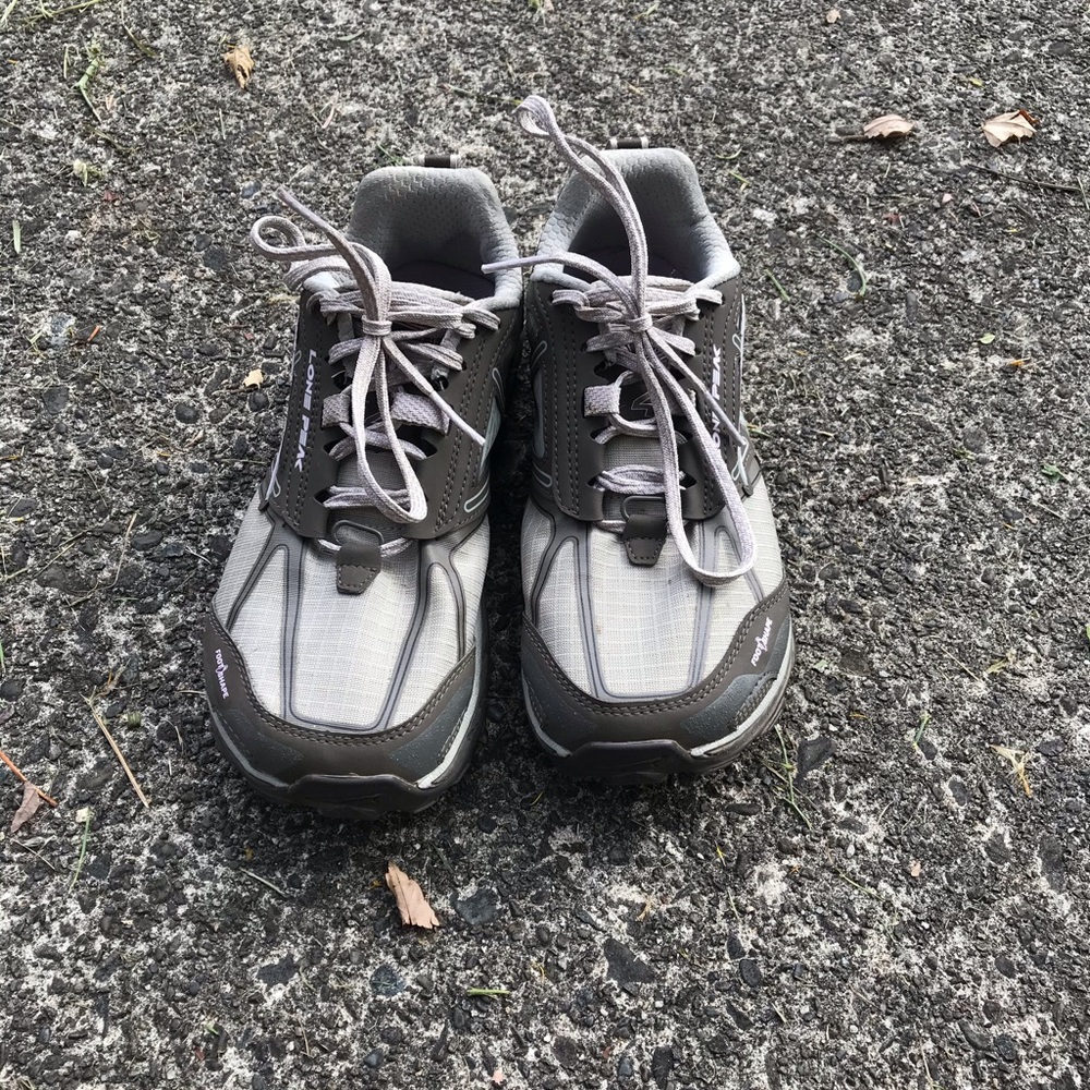 Altra Lone Peaks 4.0